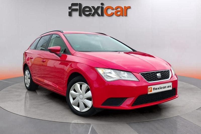 Rojo Usado 2016 Seat Leon ST Reference Familiar | 11.790 € (Precio justo) - Imagen 1/4