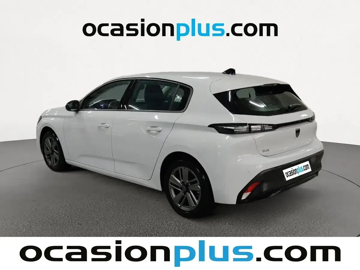 Käytetty Peugeot 308 Active 130 HP (95 kW) 2024 Valkoinen Sedan