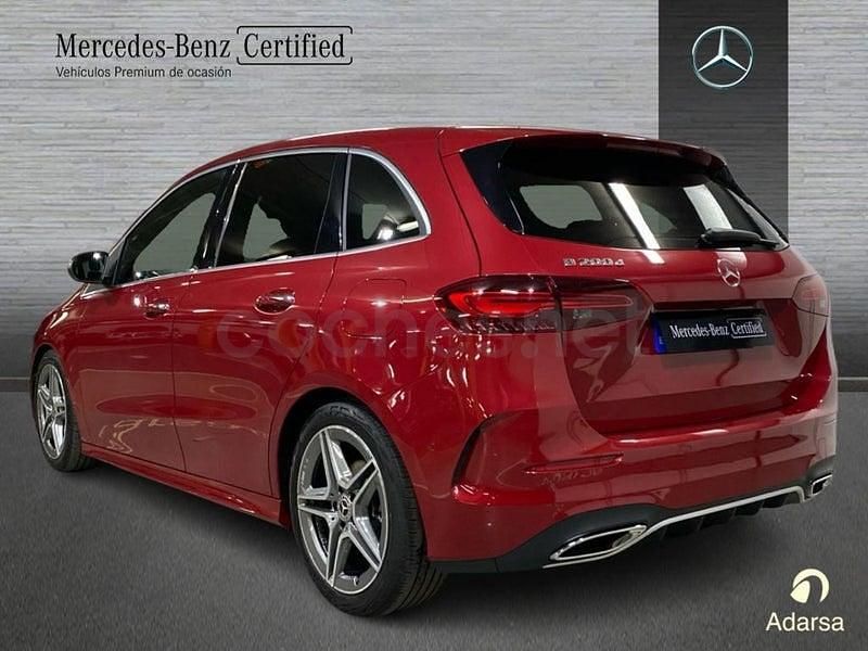 Usado Mercedes B200 AMG line 150 CV (110 kW) 2024 Manufaktur rojo patagonia Utilitario
