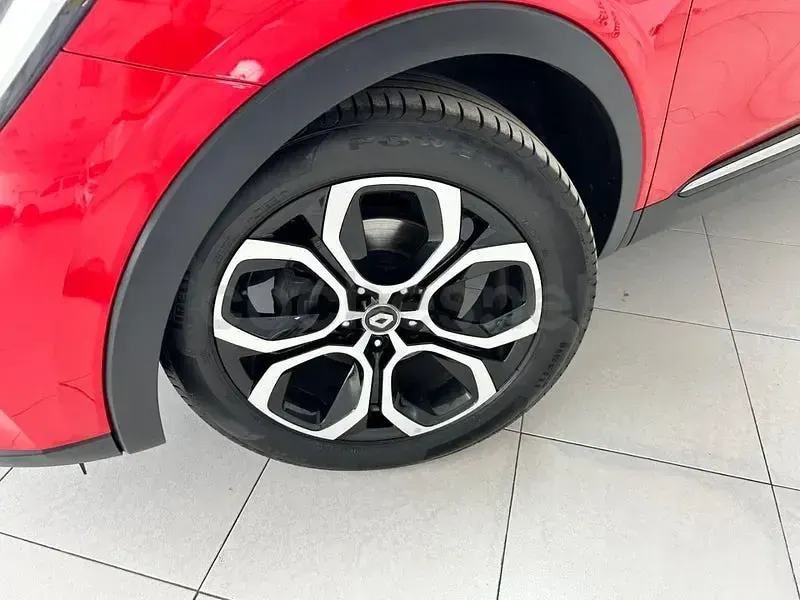 Usado Renault Arkana Techno 145 CV (106 kW) 2023 Rojo SUV