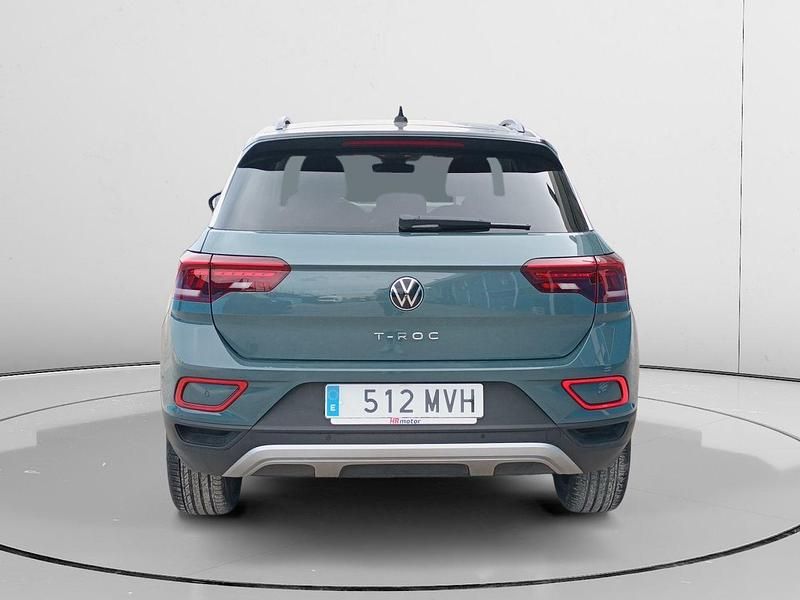 Usado VW T-Roc Life 150 CV (110 kW) 2024 Azul SUV