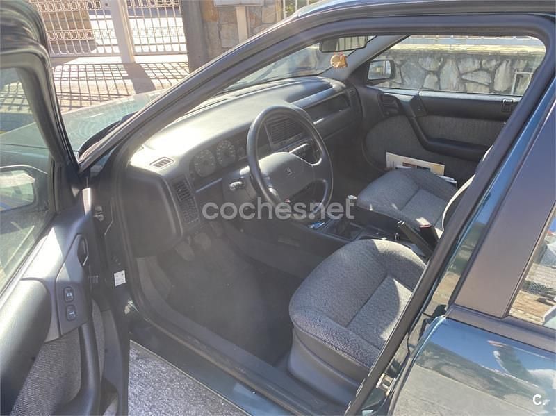Usado Citroën Xantia 90 CV (66 kW) 1995 Verde Berlina