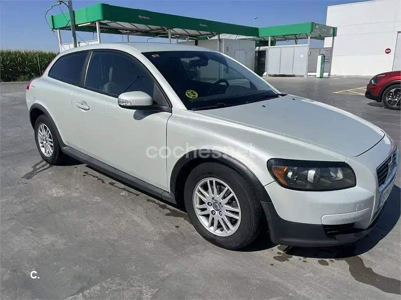 Usado Volvo C30 109 CV (80 kW) 2008 Gris / plata Utilitario