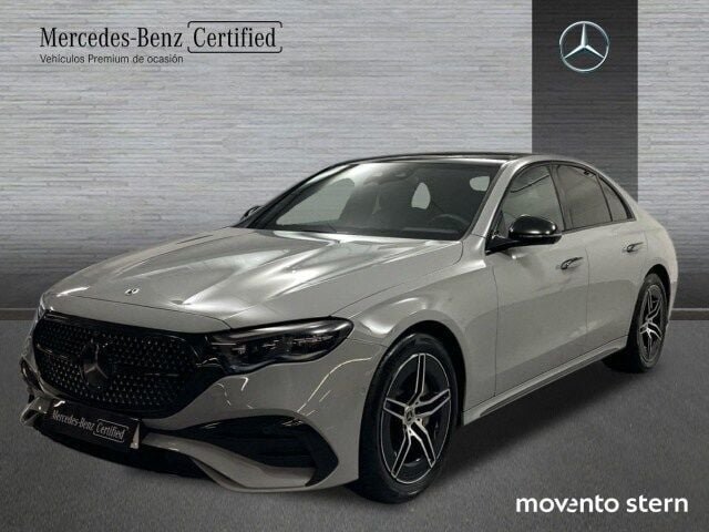 Alpingrauunilack Usado 2024 Mercedes E220 AMG Line Premium Berlina | 69.800 € (Buen precio) - Imagen 1/4