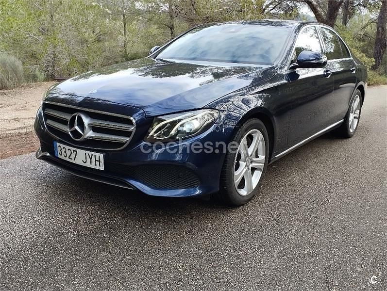 Azul Usado 2017 Mercedes E220 Berlina | 24.000 € (Buen precio) - Imagen 1/4