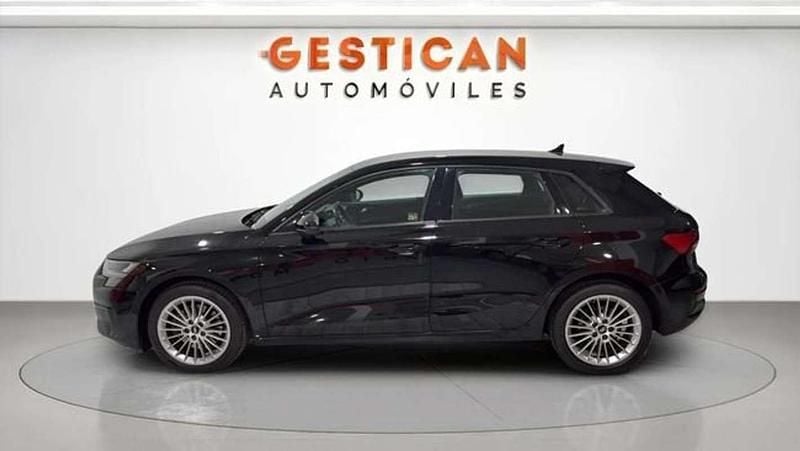 Usado Audi A3 Advanced 110 CV (80 kW) 2022 Negro Berlina