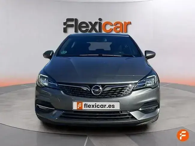 Usado Opel Astra 110 CV (80 kW) 2020 Gris