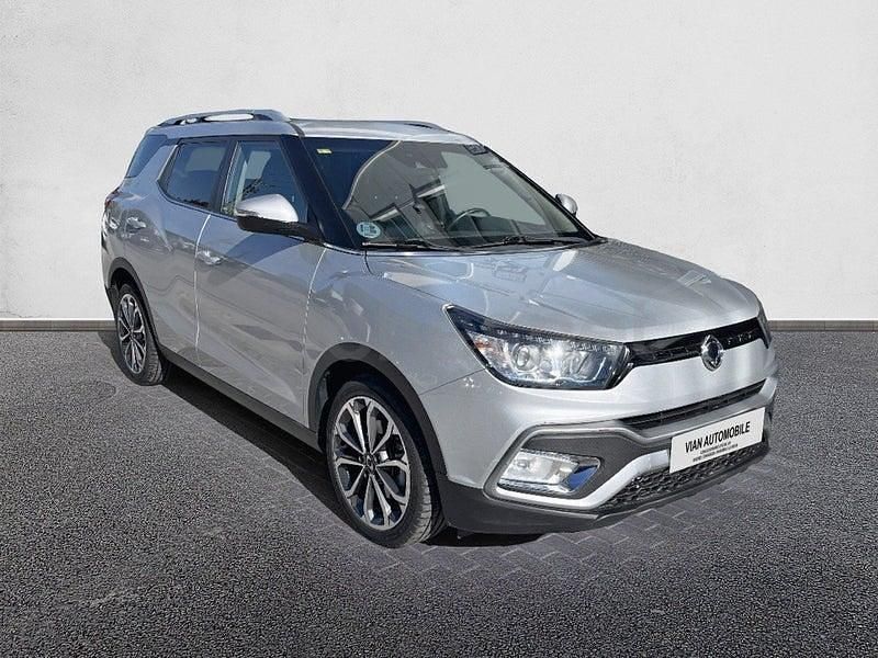 Usado Ssangyong (KGM) XLV 128 CV (94 kW) 2019 Beige SUV