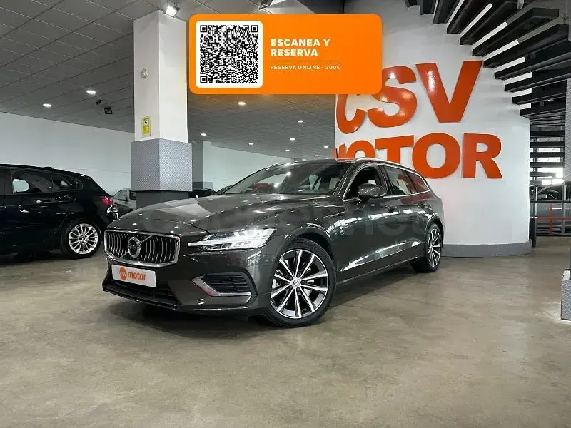 Usado Volvo V60 Inscription 340 CV (250 kW) 2021 Gris / plata Familiar