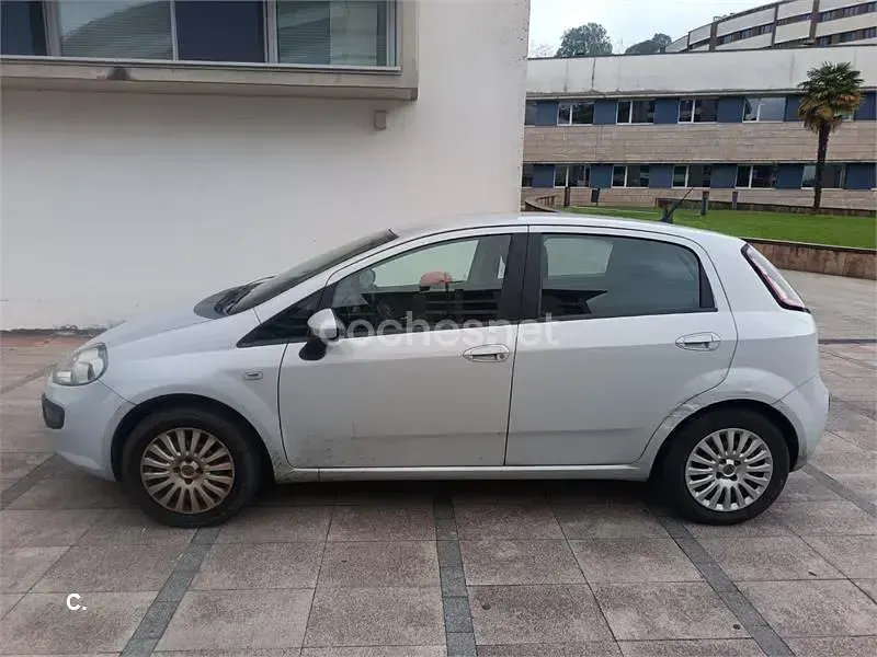 Używany Fiat Punto Evo Dynamic 90 KM (66 kW) 2010 Biały Hatchback