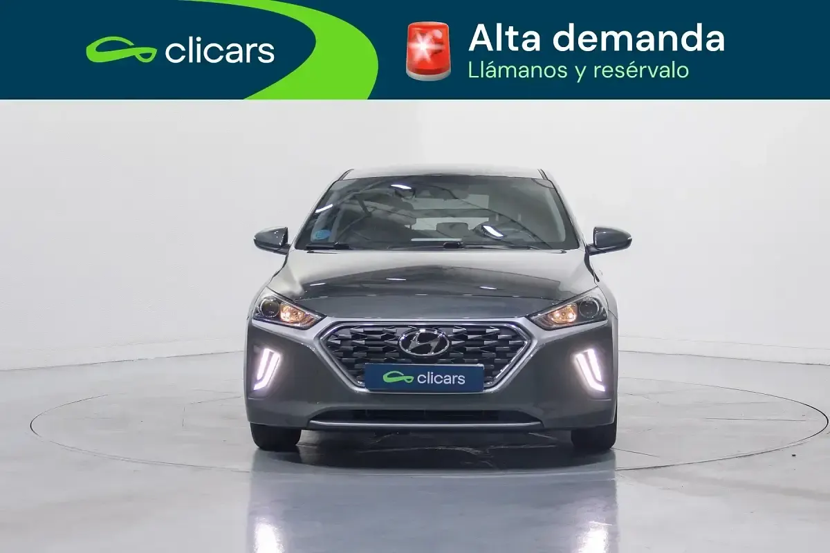 Usado Hyundai Ioniq 141 CV (103 kW) 2021 Gris / plata Utilitario