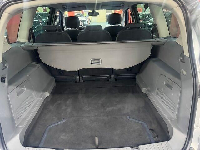 Usado Ford S-MAX Trend 140 CV (102 kW) 2007 Gris Monovolumen