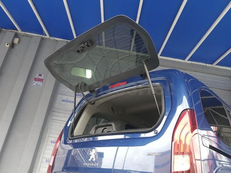 Usado Peugeot Rifter GT 100 CV (73 kW) 2021 Azul Monovolumen