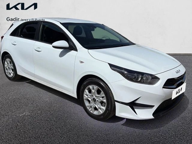 Usado Kia Ceed 101 CV (74 kW) 2023 Sedán Utilitario