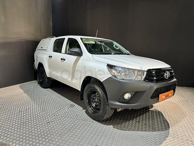 Usado Toyota HiLux Plus 150 CV (110 kW) 2020 Blanco Pickup/Camioneta