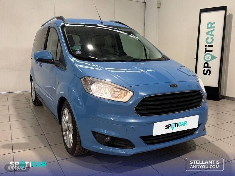 Usado Ford Tourneo Courier Trend 100 CV (73 kW) 2018 Azul Monovolumen