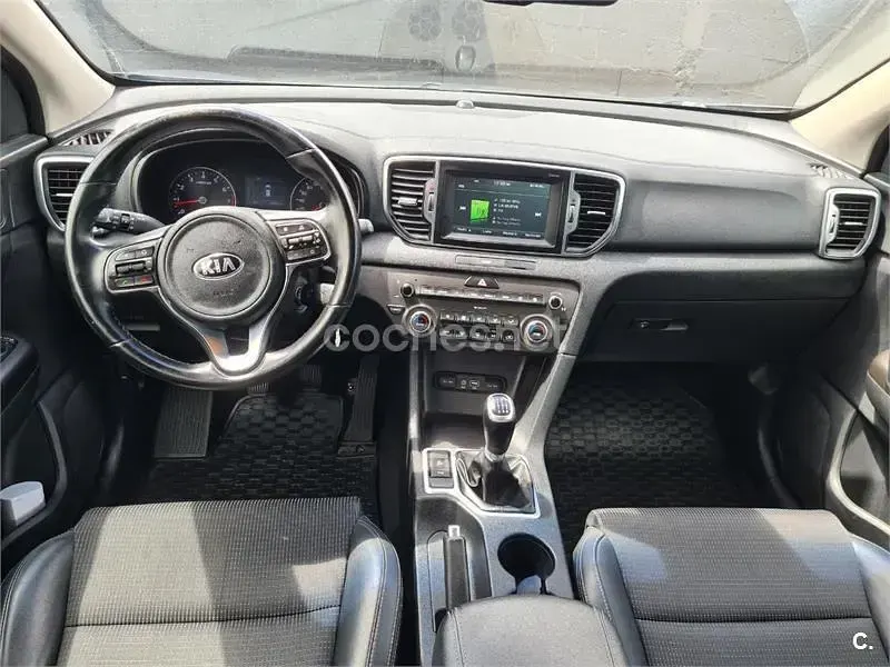 Usado Kia Sportage 132 CV (97 kW) 2016 Gris / plata SUV