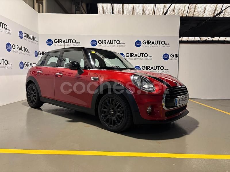 Usado Mini Cooper D 116 CV (85 kW) 2015 Rojo Utilitario