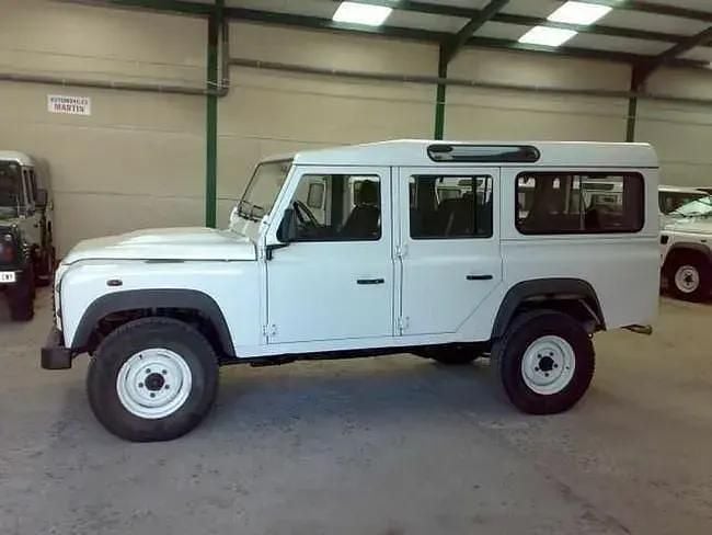 Begagnad Land Rover Defender 122 HK (89 kW) 2013 Vit SUV