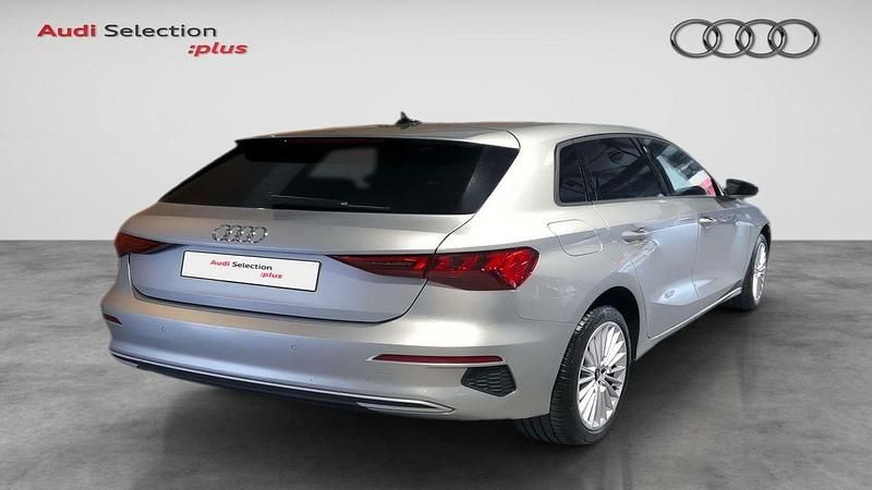 Usado Audi A3 Advanced Plus 116 CV (85 kW) 2022 Gris Berlina