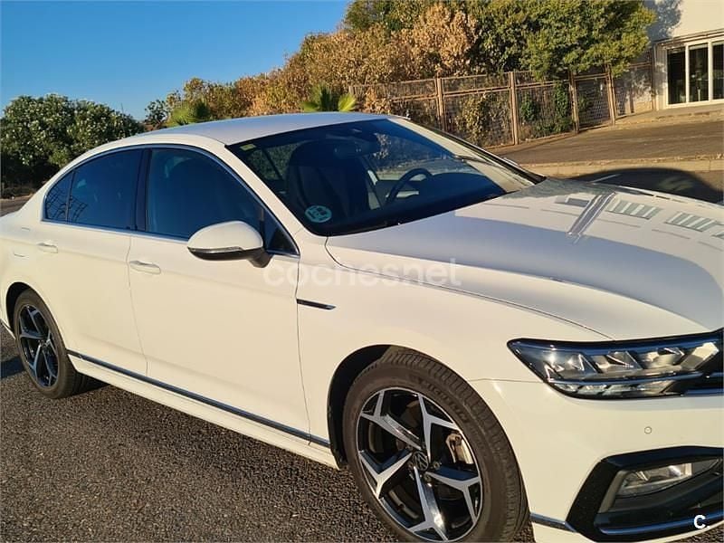 Blanco Usado 2020 VW Passat R-line Berlina | 21.495 € (Caro) - Imagen 1/4