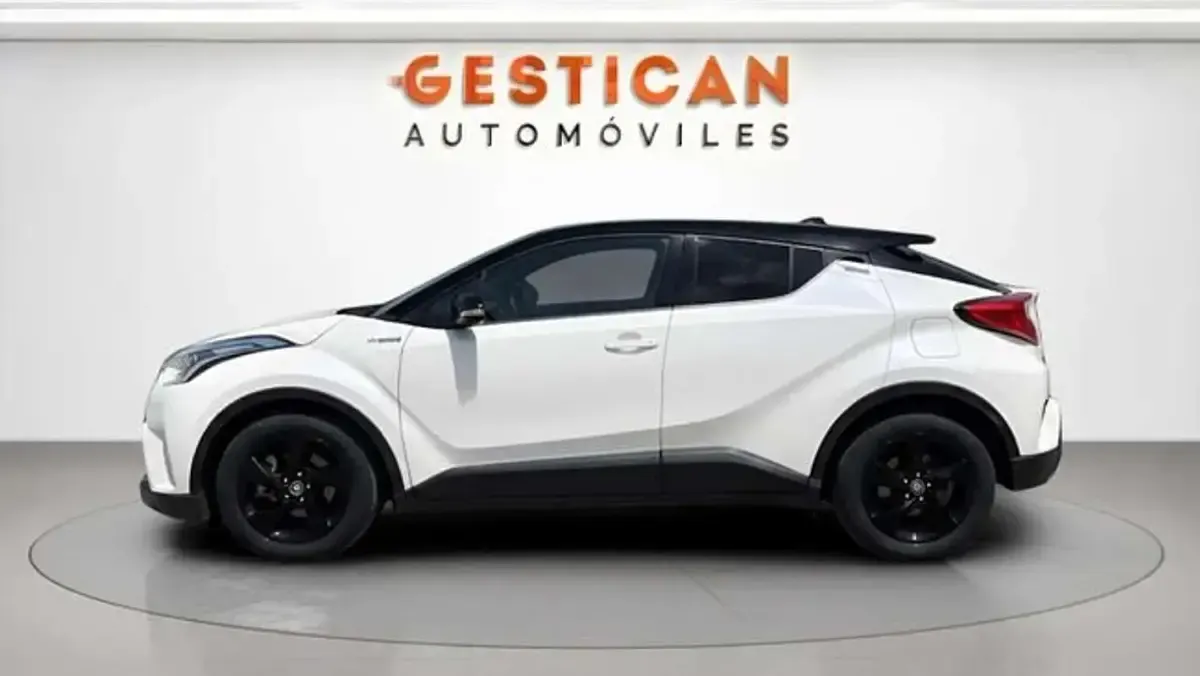 Usado Toyota C-HR Advance 122 CV (89 kW) 2018 Blanco SUV