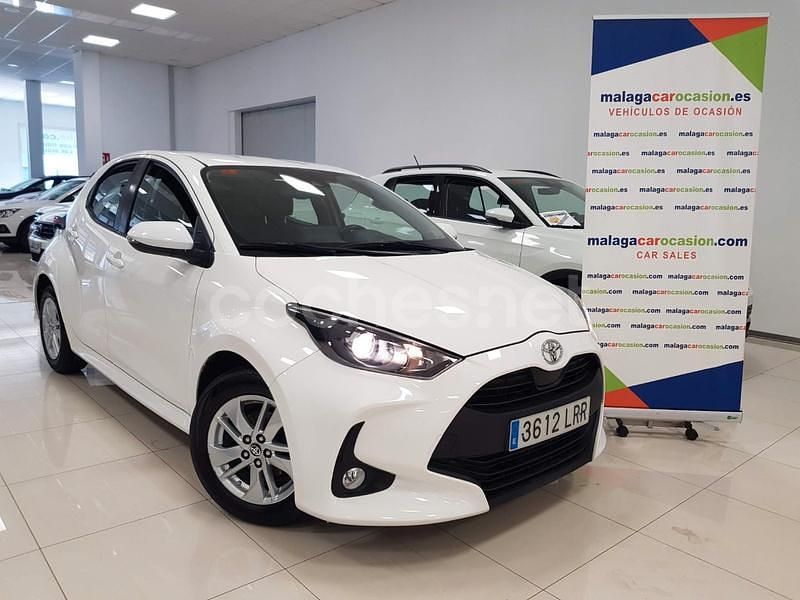 Blanco Usado 2021 Toyota Yaris Berlina | 14.990 € (Buen precio) - Imagen 1/4
