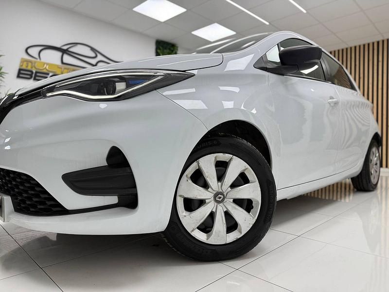 Usado Renault Zoe Life 80 kW (110 CV) 2021 Blanco Utilitario