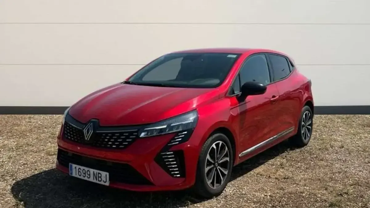 Usado Renault Clio V Techno 90 CV (66 kW) 2025 Rojo Berlina
