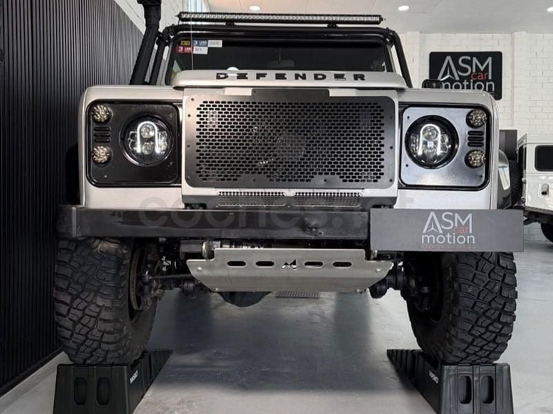 Usado Land Rover Defender SE 122 CV (89 kW) 2014 Gris / plata SUV