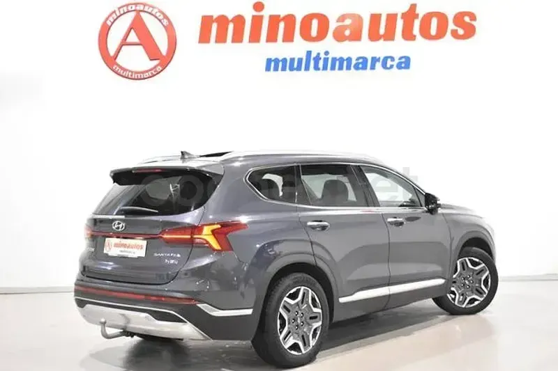 Usado Hyundai Santa Fe 232 CV (170 kW) 2021 Gris / plata SUV
