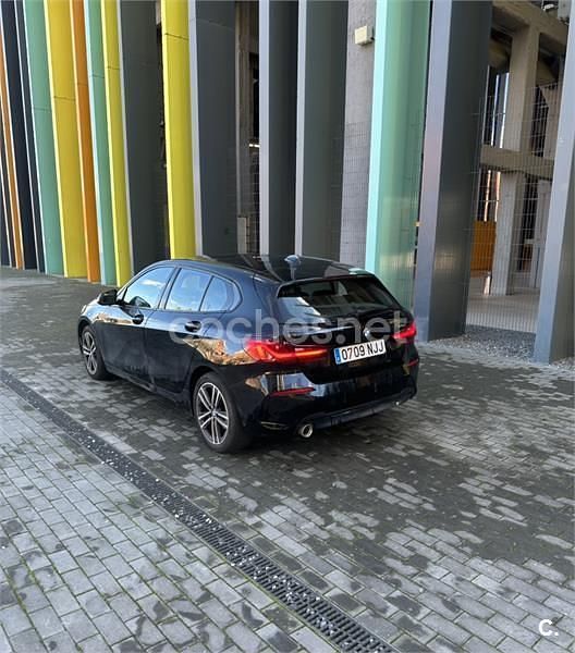 Usado BMW 118 Comfort Edition 136 CV (100 kW) 2021 Negro Utilitario