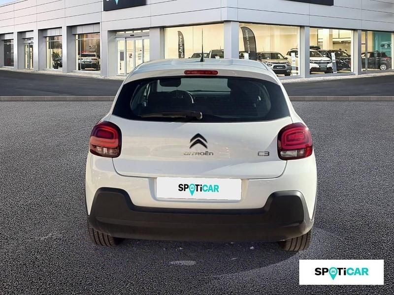 Usado Citroën C3 Feel 83 CV (61 kW) 2024 Blanco Berlina