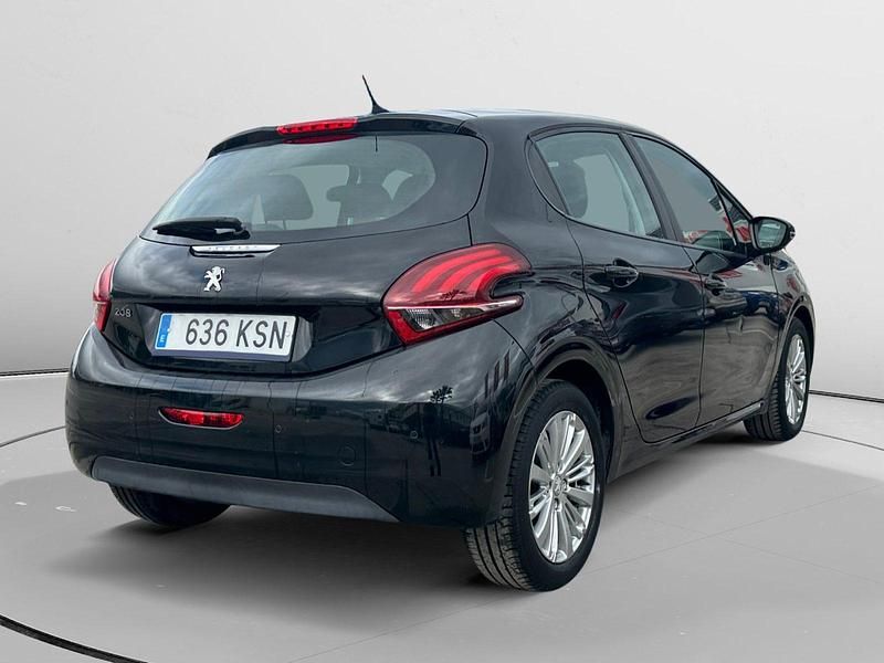 Usado Peugeot 208 Signature Sky 82 CV (60 kW) 2018 Blanco Utilitario
