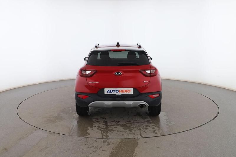Usado Kia Stonic 101 CV (74 kW) 2018 Rojo SUV