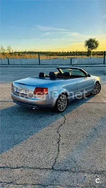 Usado Audi A4 Cabriolet 140 CV (102 kW) 2007 Gris / plata Descapotable