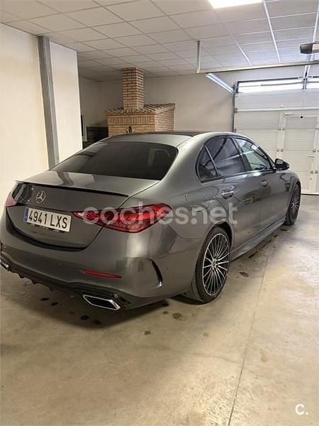 Używany Mercedes C200 184 KM (135 kW) 2022 Szary Sedan/Limuzyna