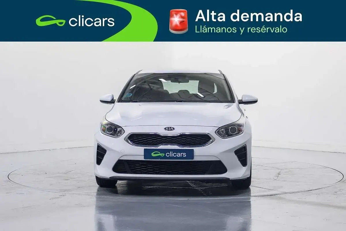 Usado Kia Ceed 101 CV (74 kW) 2021 Blanco Utilitario