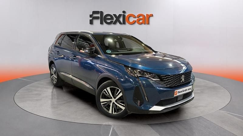 Usado Peugeot 5008 Allure 131 CV (96 kW) 2023 Azul SUV