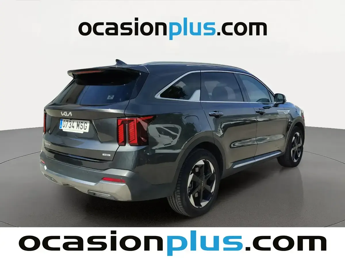 Usado Kia Sorento 252 CV (185 kW) 2024 Gris SUV