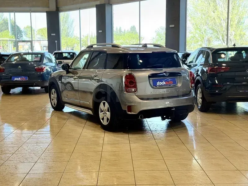 Usado Mini Cooper D Countryman 150 CV (110 kW) 2019 Gris / plata SUV