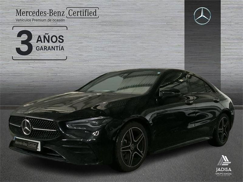 Usado Mercedes CLA200 163 CV (119 kW) 2025 Negro Berlina