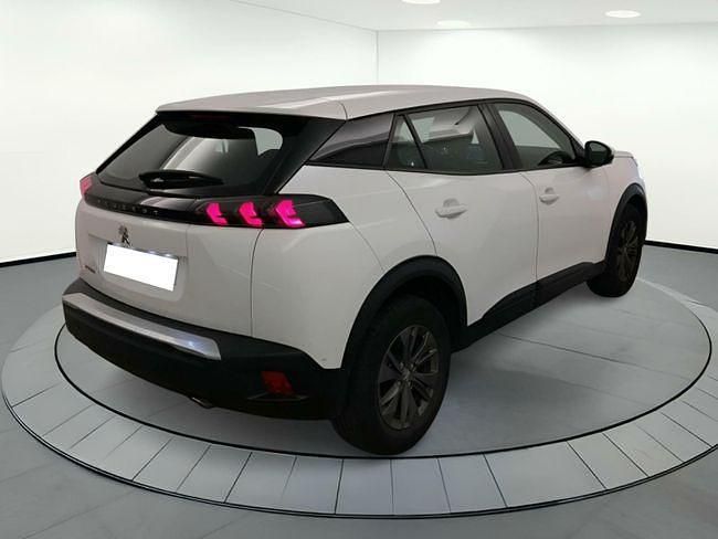 Usado Peugeot 2008 Active 110 CV (80 kW) 2021 Blanco SUV