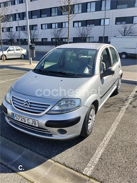 Usado Citroën C3 61 CV (44 kW) 2003 Gris / plata Berlina