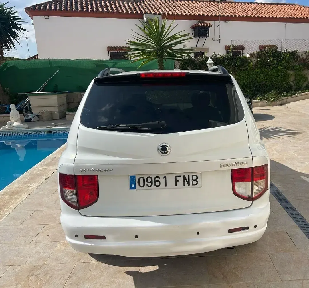 Usado SsangYong Kyron 140 CV (102 kW) 2007 Blanco SUV