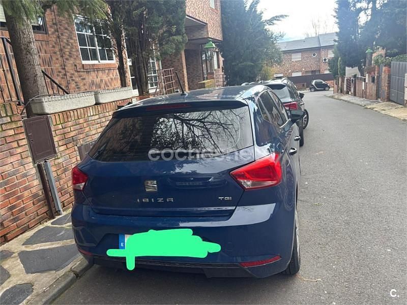 Usado Seat Ibiza Style 90 CV (66 kW) 2018 Azul Utilitario