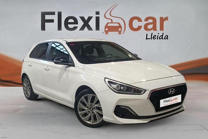 Blanco Usado 2018 Hyundai i30 GO! Utilitario | 13.790 € (Precio justo) - Imagen 1/4