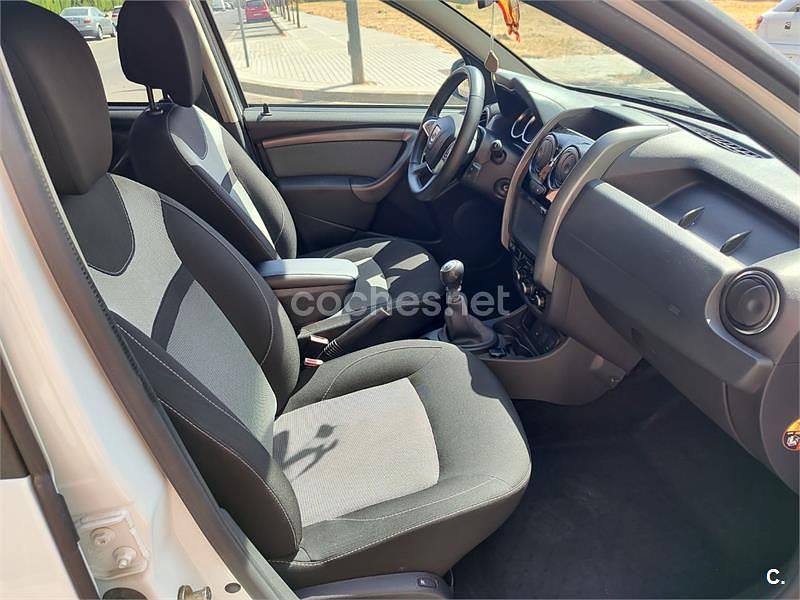 Usado Dacia Duster Black Shadow 125 CV (91 kW) 2017 Blanco SUV