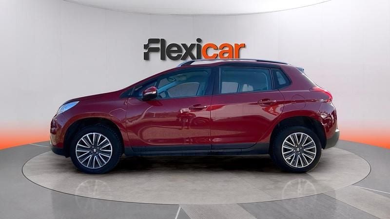 Usado Peugeot 2008 Allure 100 CV (73 kW) 2017 Rojo SUV