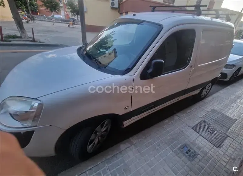 Usado Citroën Berlingo XTR 110 CV (80 kW) 2011 Blanco Monovolumen